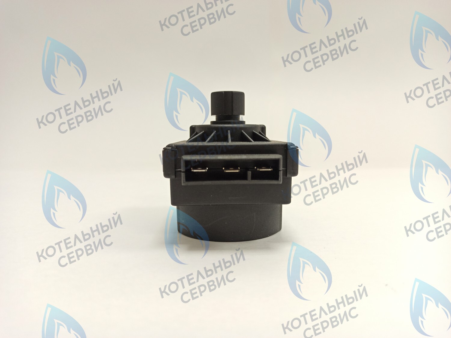 GM001-05 Сервопривод (мотор) трехходового клапана универсальный 7,5мм 220/240v (С) FERROLI, PROTHERM, VIESSMANN, ALPENHOFF, ALPHATHERM, ELECTROLUX, ROC, ELSOTHERM, OASIS, POLYKRAFT, HAIER, CHAFFOTEAUX, ARISTON, MIZUDO, ITALTHERM, THERMEX в Уфе