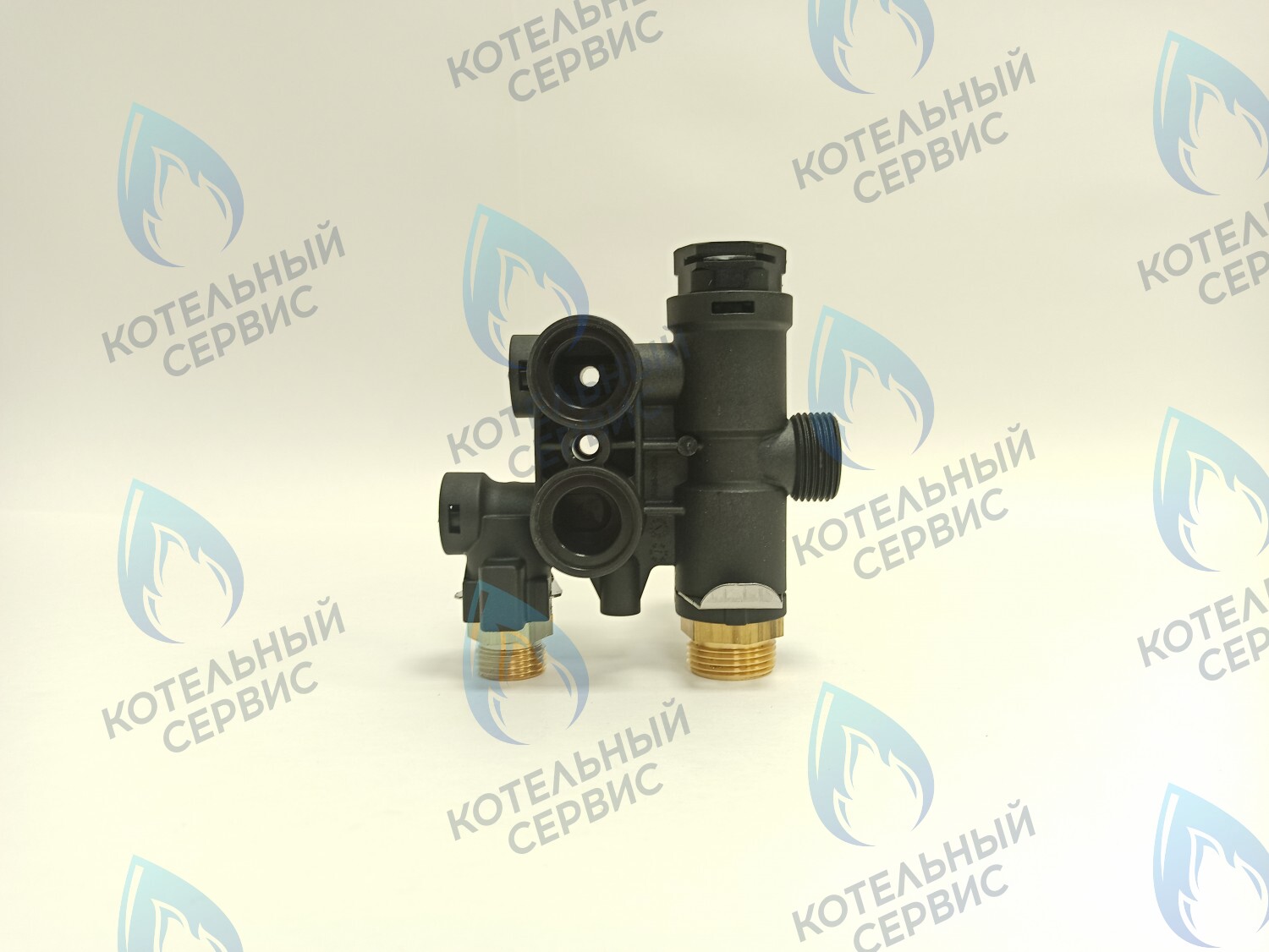 NUM00007 Гидроблок (левый) с картриджем трехходового крана (пластиковый) LIGHT 12кВт-24кВт, VARME 12кВт-18кВт (HH005B) FEDERICA BUGATTI в Уфе