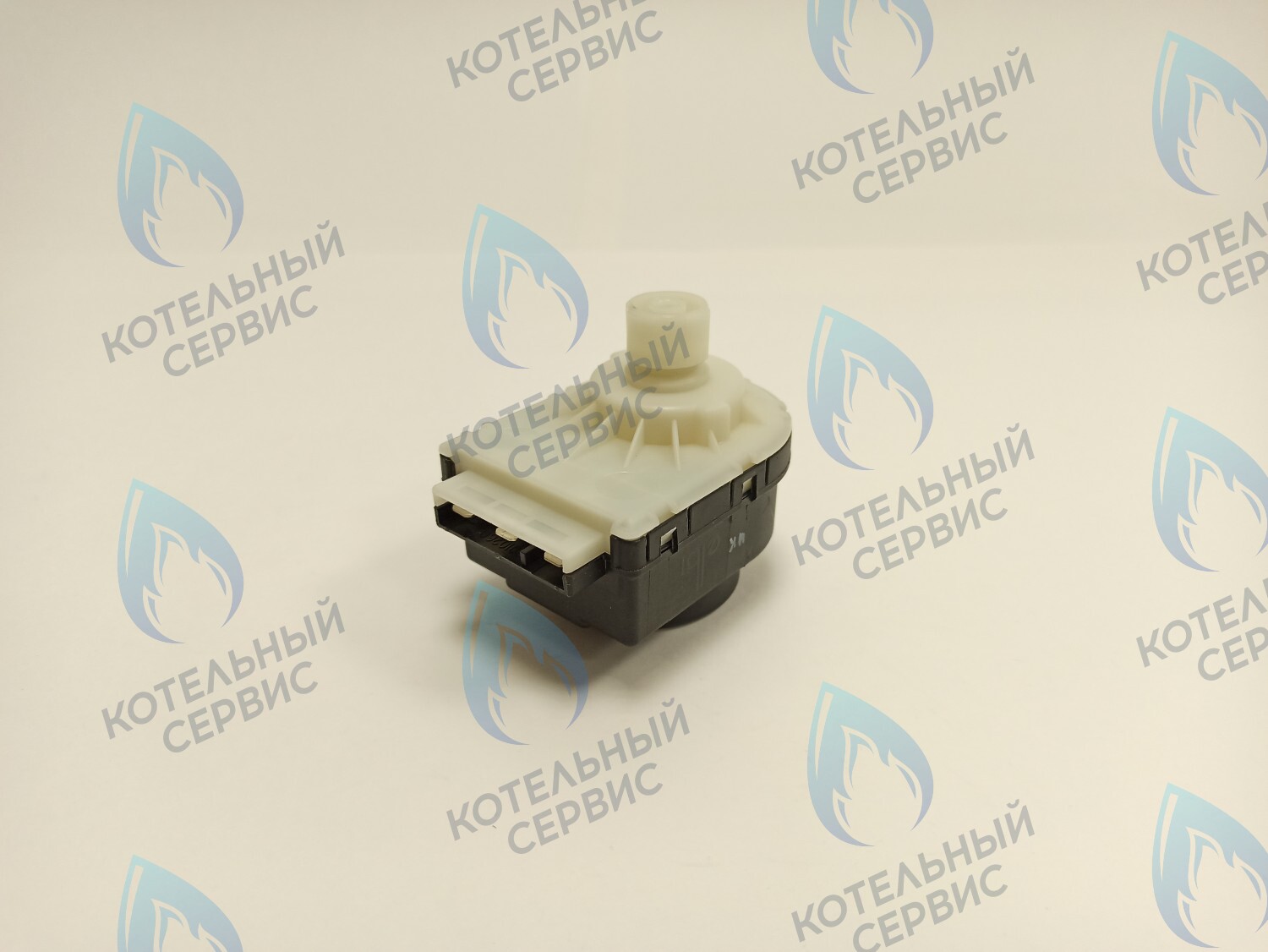 GM002 Сервопривод (мотор) трехходового клапана ARISTON (61302483-01) 10мм 220/240v (E) BAXI (5647340, 5694580, 5694581, 200025379, YYY56945811P, YYY005694581), CHAFFOTEAUX (61302483-01) в Уфе